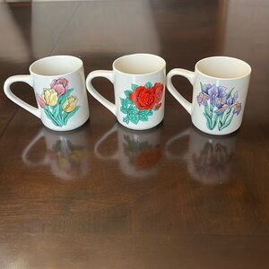 Vintage McCrory flower mug set of 3